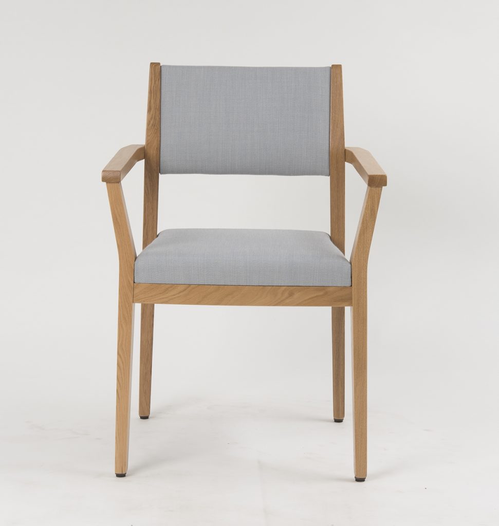 Sessel Carl Eiche massiv stapelbar