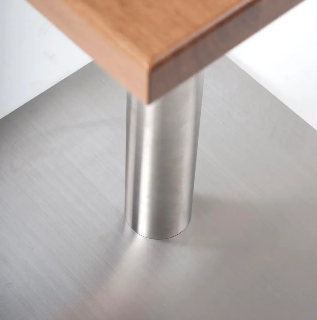 Säulentisch 30536, Möbel