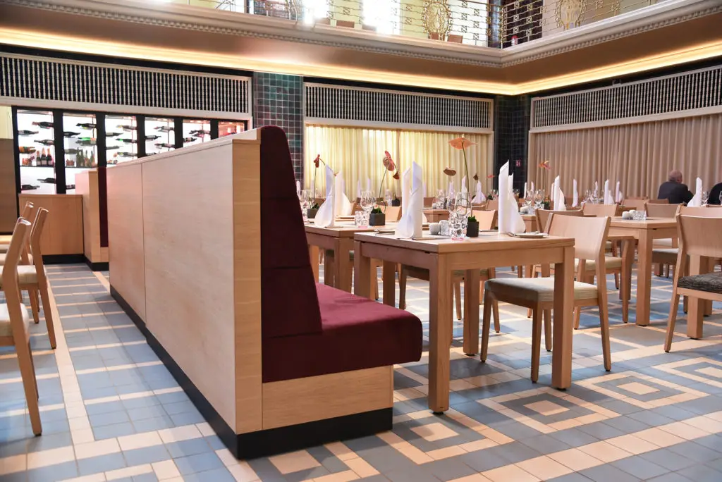 Restauranteinrichtung Stadtpalais Köln