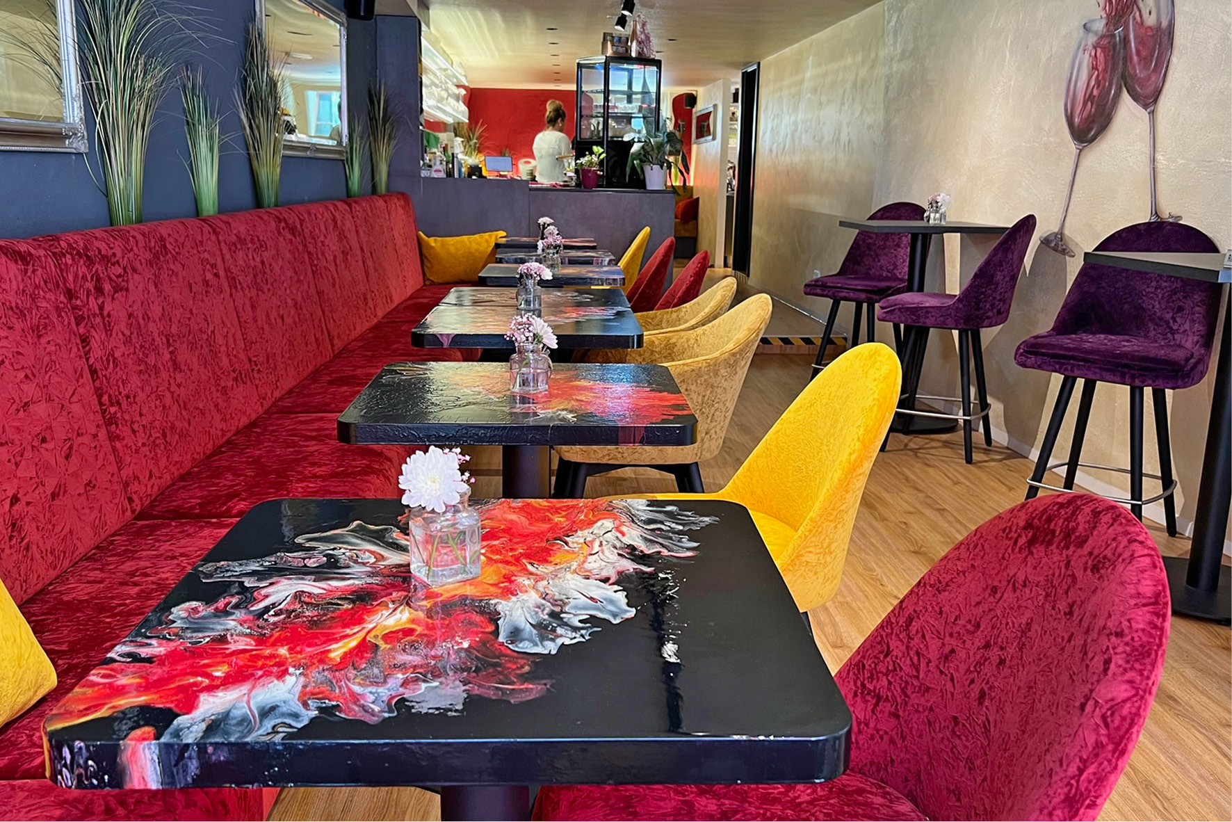 Bäckerei & Café Einrichtung Schniedersitzt Möbel für gute Gäste