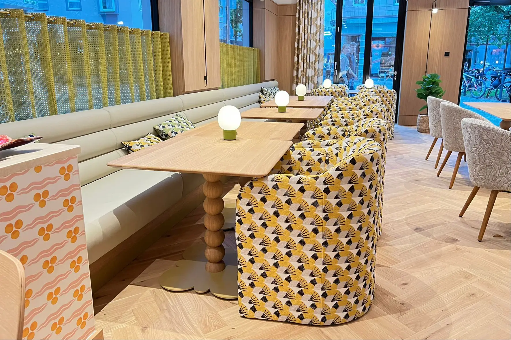 Restaurant Tische