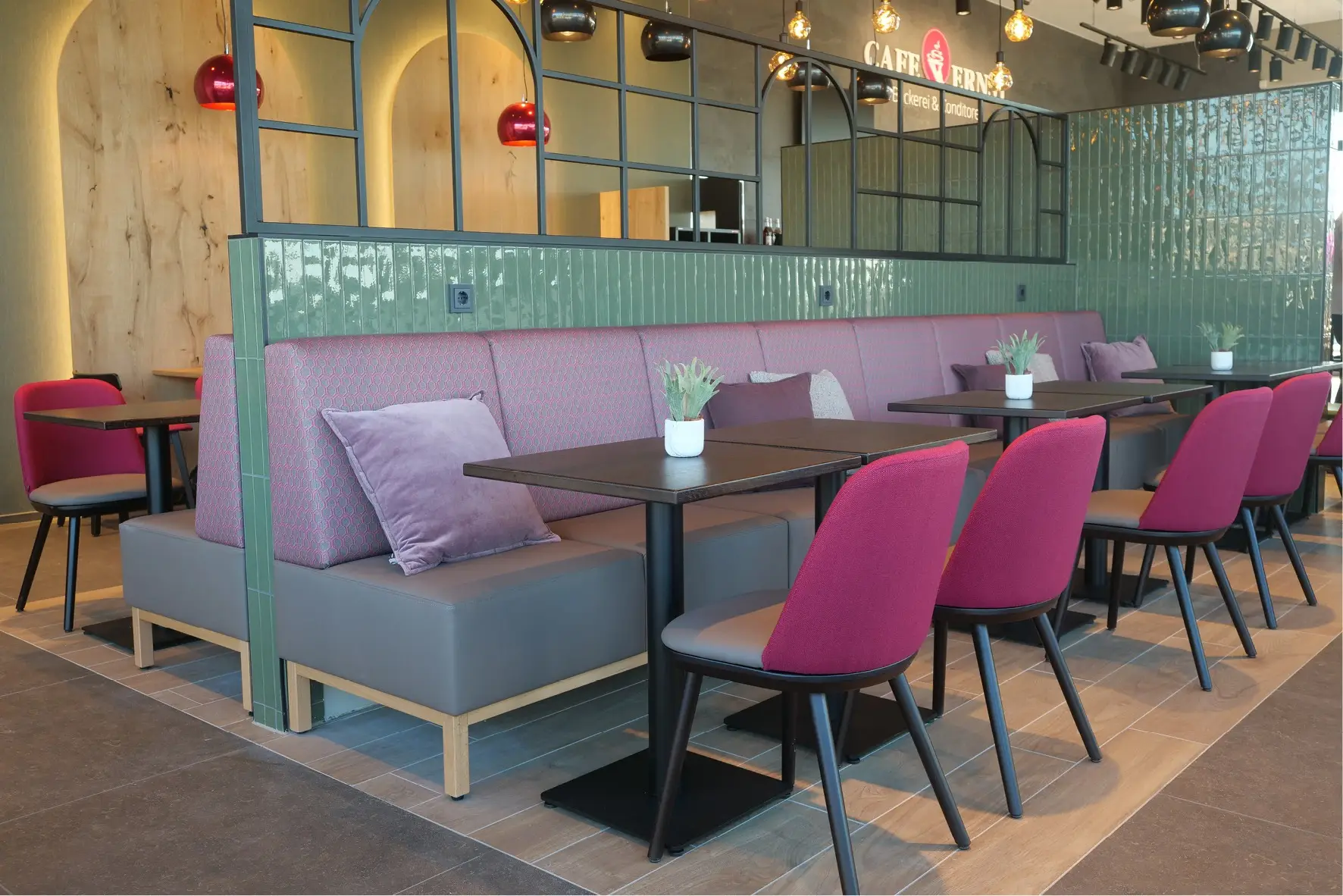 Foto Sitzplatz Café Einrichtung Ernst in Babenhausen