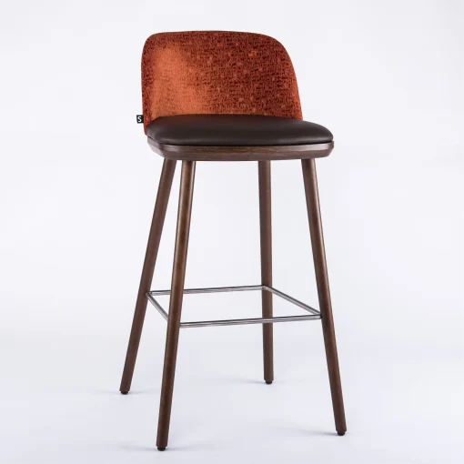 Produktfoto Hocker Mona 10348, Gestell dunkel, Sitzpolster braun, Rückenlehne orange, Schniedersitzt Möbel für gute Gäste