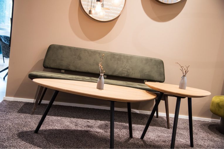 Beistelltisch Lounge Tisch Inke Polsterbank Benne 3-Sitzer Sitzbank Gastronomiemöbel Schnieder