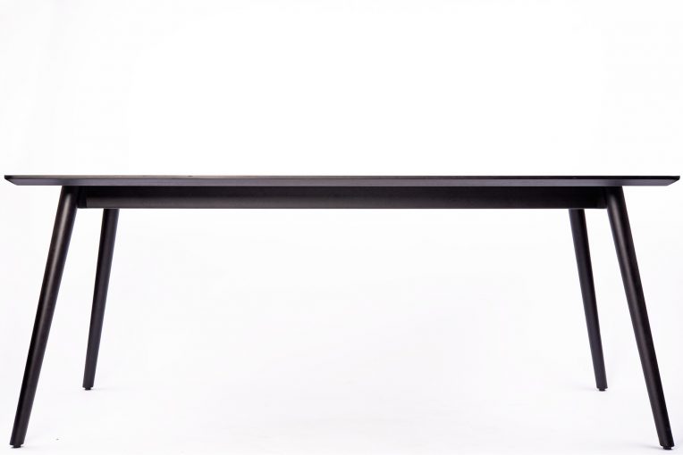 Esstisch 30118, schwarze Tischplatte mit HPL Schniedersitzt Möbel