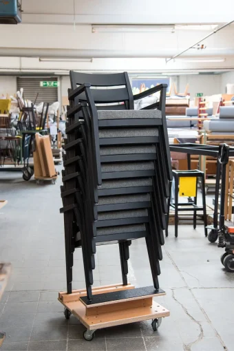 51522 Transport und Lagerwagen Stapelstühle4