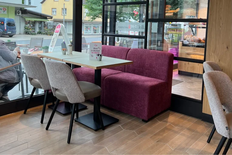 Bäckerei Café Kraus Leverkusen Schniedersitzt Möbel für gute Gäste2