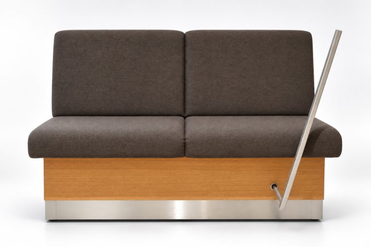 Produktfoto Sitzbank Lennie 40610 mit integrierter Rollvorrichtung. Schniedersitzt Möbel für gute Gäste