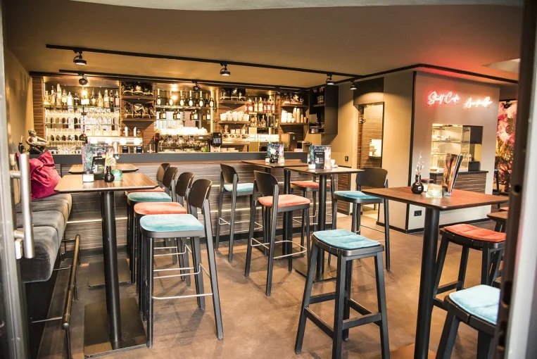 Stadt Café Münster Gastronomie Café-Einrichtung Schniedersitzt Möbel für gute Gäste