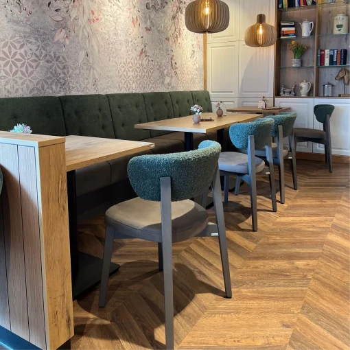 Café Mauerwerk Minden Schniedersitzt Möbel für gute Gäste_7