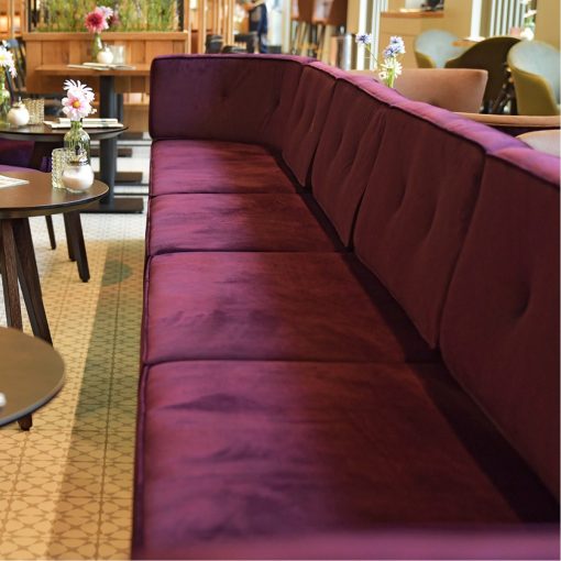 Diner Sofa Michel 40826 Möbel für gute Gäste Schnieder sitzt