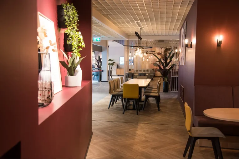 Kundenrestaurant Einrichtung Möbelhaus Turflon Werl Schniedersitzt Möbel für gute Gäste, Stühle, Polsterbänke, Säulentische