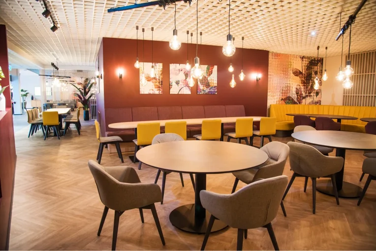 Kundenrestaurant Einrichtung Möbelhaus Turflon Werl Schniedersitzt Möbel für gute Gäste, Stühle, Polsterbänke, Säulentische