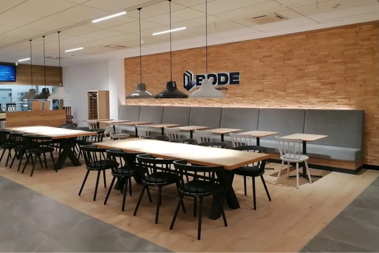 Mitarbeiterrestaurant Bode die Tür Schniedersitzt Möbel für gute Gäste