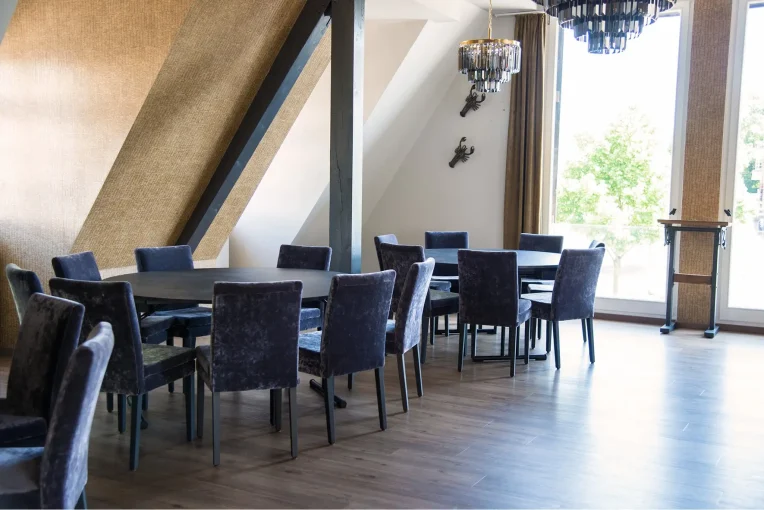 Restaurant Rodenberg 1770 Dortmund Schniedersitzt Möbel für gute Gäste_